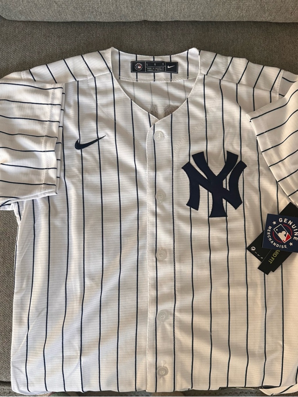 NWT -Nike Gerrit Cole Replica New York  Yankees Jersey kids Large